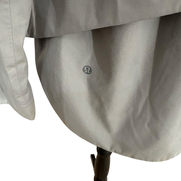 Lululemon Everyday Getaway Jacket Dark Chrome Gray Waterproof Hood Zipper Size 4 - Picture 8 of 11